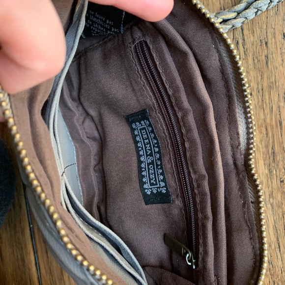 🌿 2/ $22 🌿 Deena and Ozzy Vegan leather clutch - Picture 3 of 4